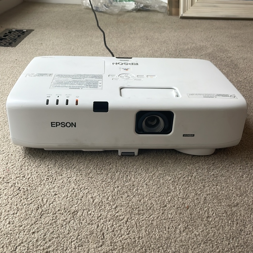 Epson PowerLite D6155W Widescreen Projector (WXGA Resolution 1280x800)